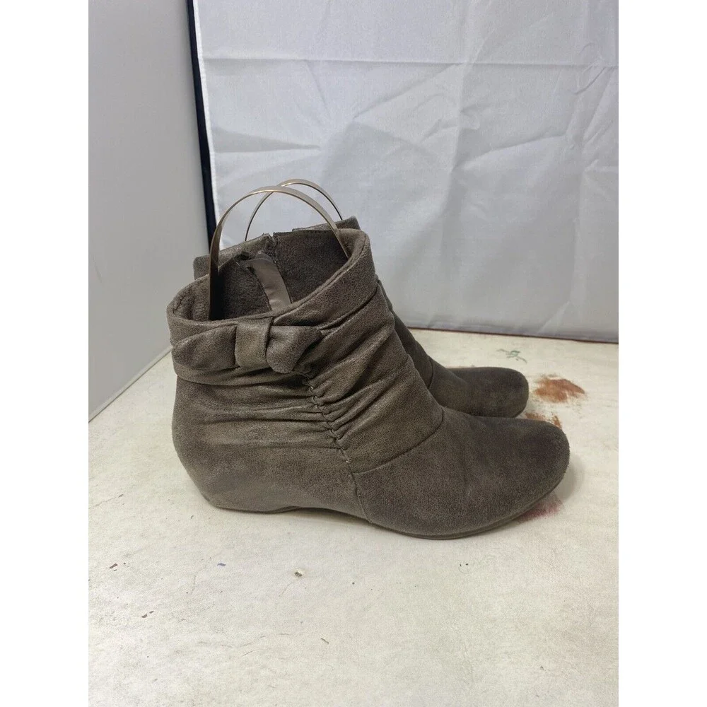 Baretraps Boots Women's Size 6M Brown Sakari Ankle Bootie